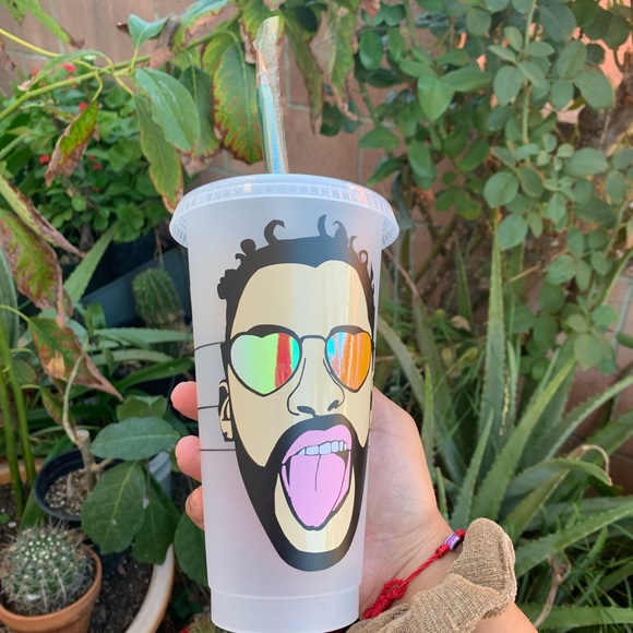 Bad bunny Starbucks tumbler - Picture 2 of 6